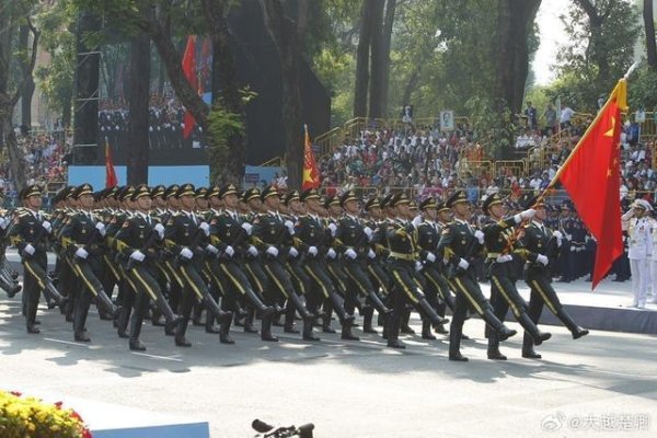 深富策略 解放军在越南亮相引轰动，50年前解放军的恩情，越南承诺永不会忘
