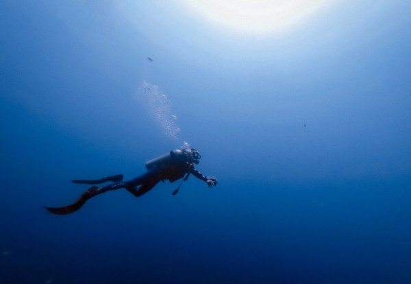 58配资 从帆船到拖曳伞，海边的刺激项目你敢挑战几个？