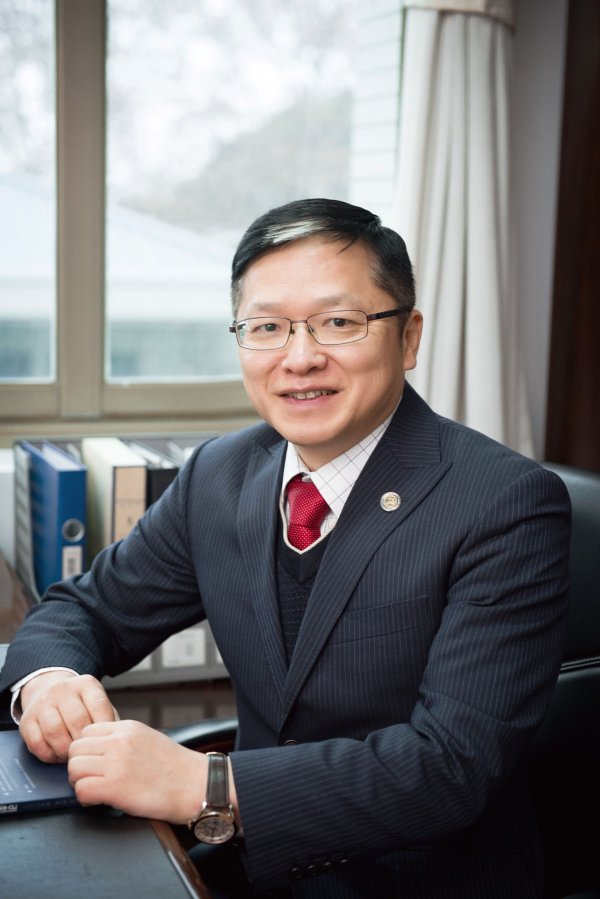 鼎冠配资 专访香港国际金融学会会长宋敏：“制度先行”有助于香港探路稳定币发展路径